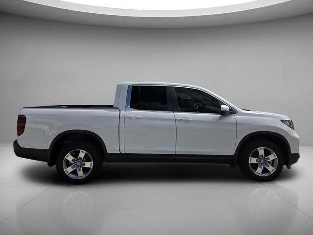 Used 2026 Platinum White Pearl Honda RTL image 6