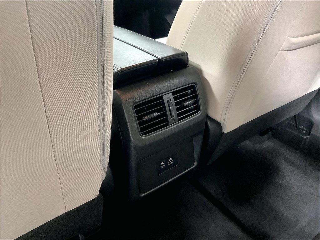 Used 2023 White Nissan SV image 28