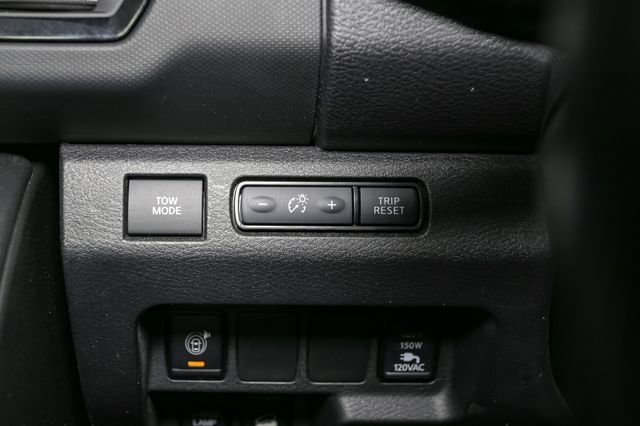 Used 2023 Gray Nissan PRO-4X image 31