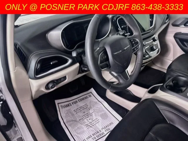 Used 2023 White Chrysler Touring L image 9