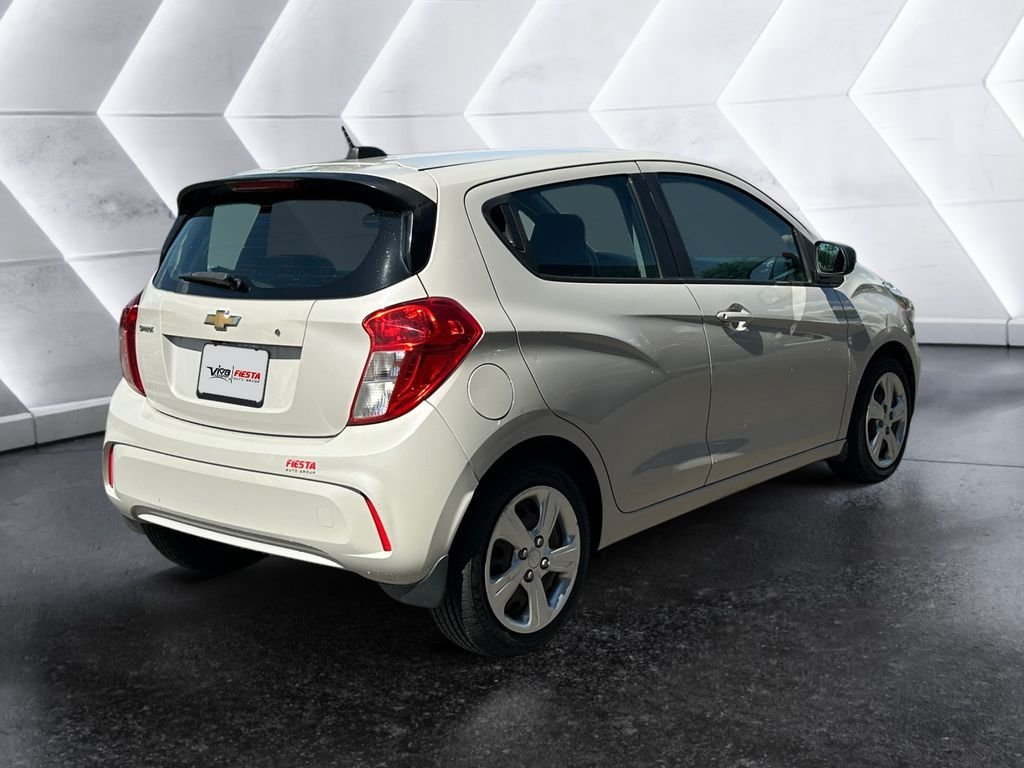 Used 2019 Beige Chevrolet LS image 4