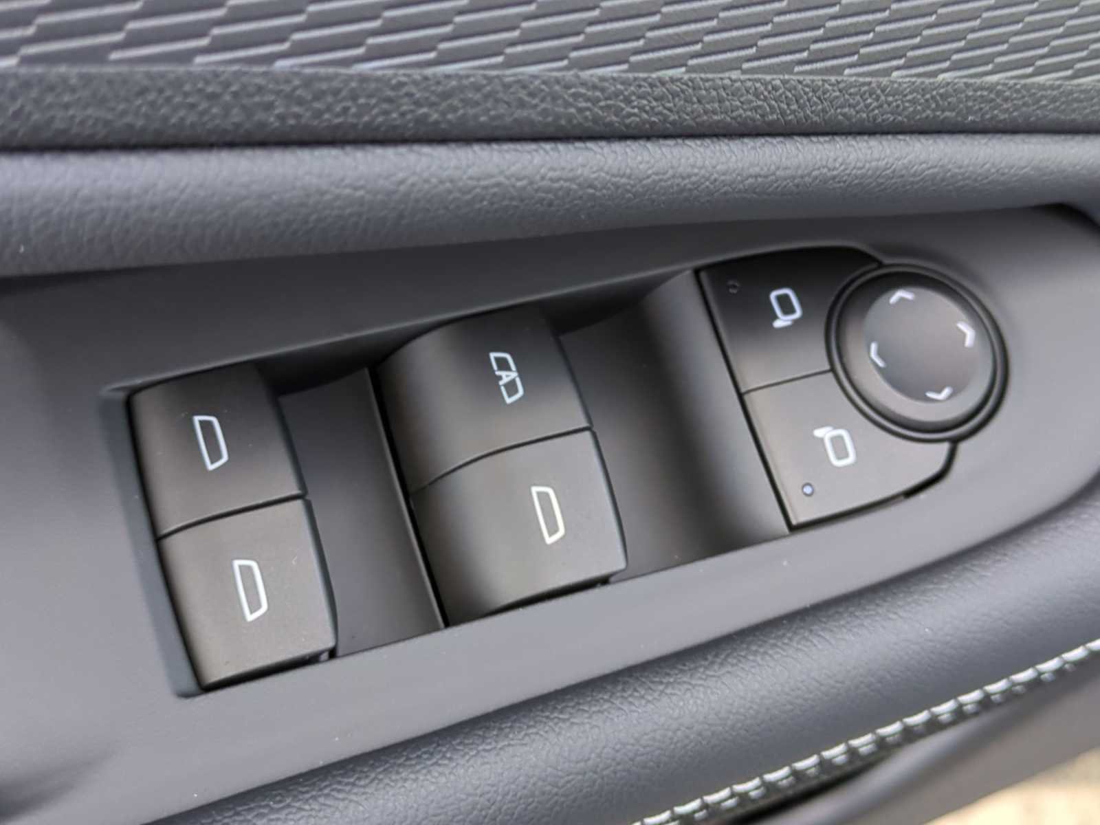 2026 Chevrolet Blazer EV LT - Photo 11