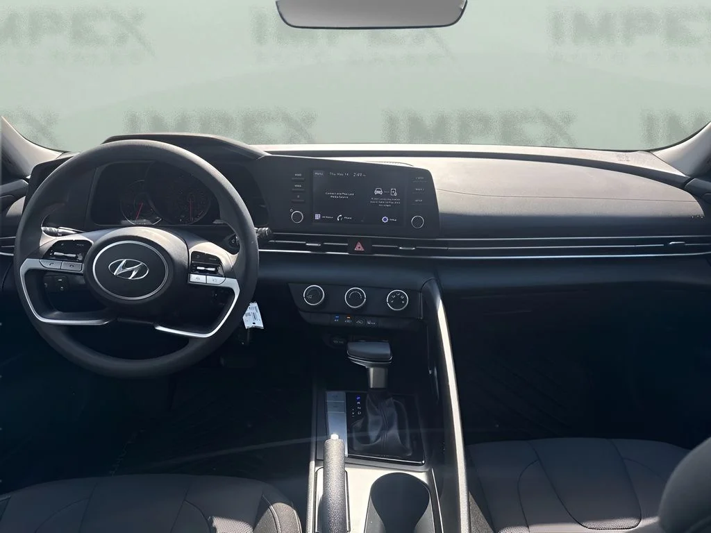 Used 2023 Blue Hyundai SE image 7