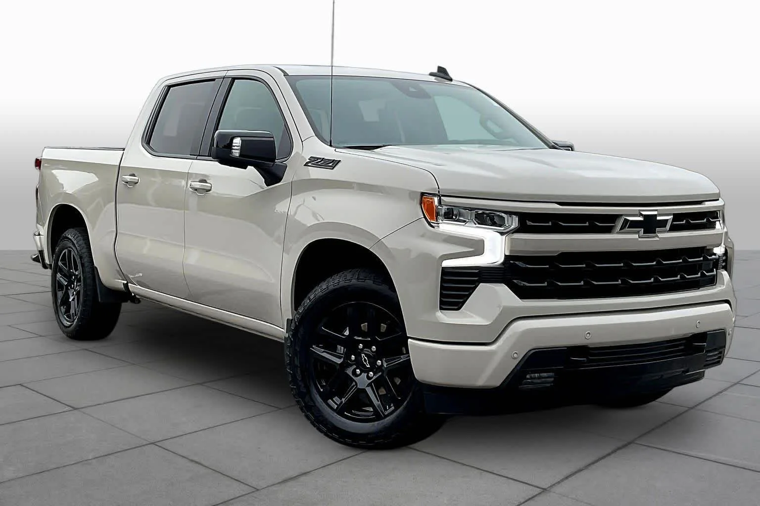 Used 2026 White Sands Chevrolet RST image 3