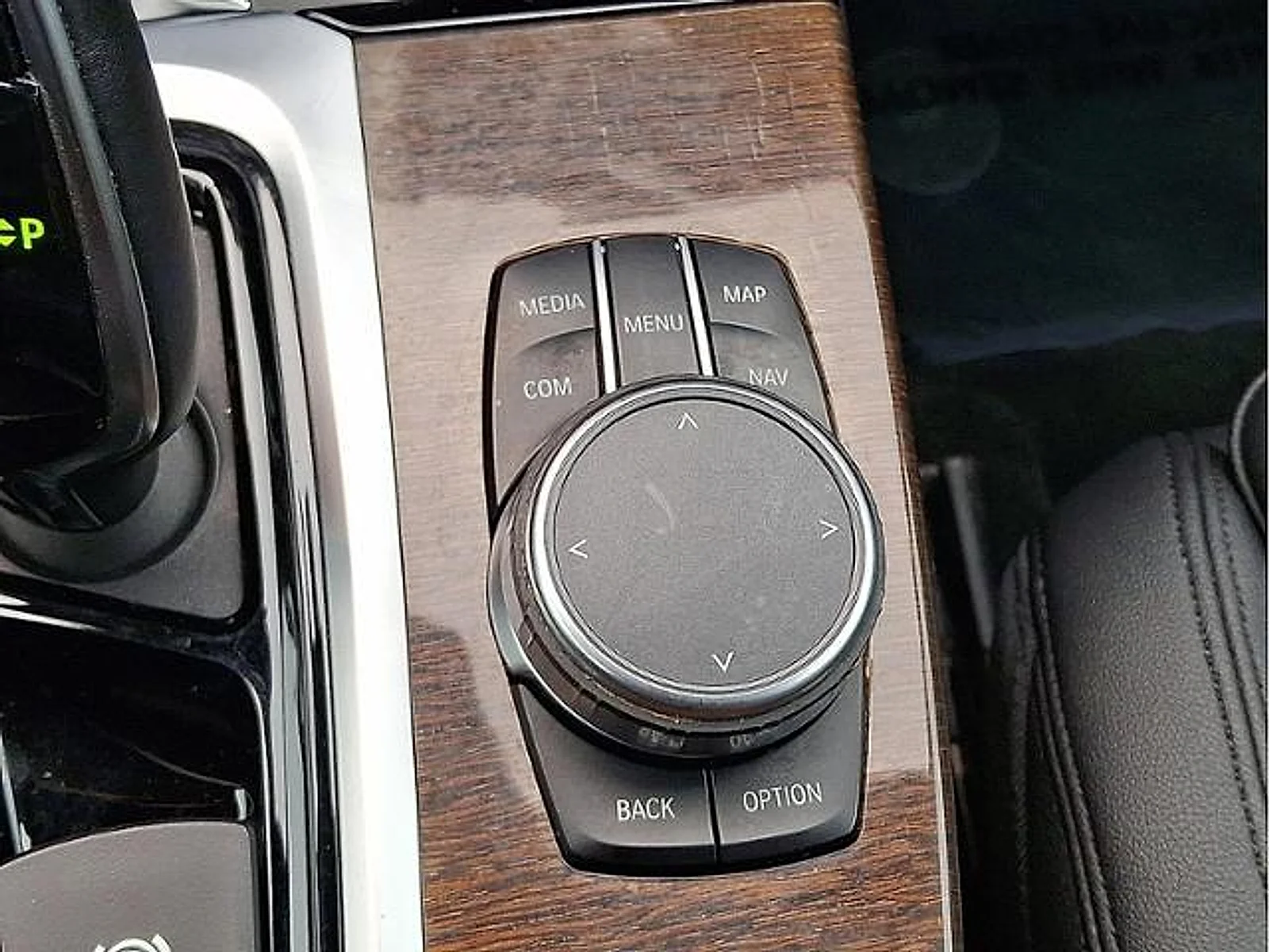 Used 2019  BMW xDrive30i image 24