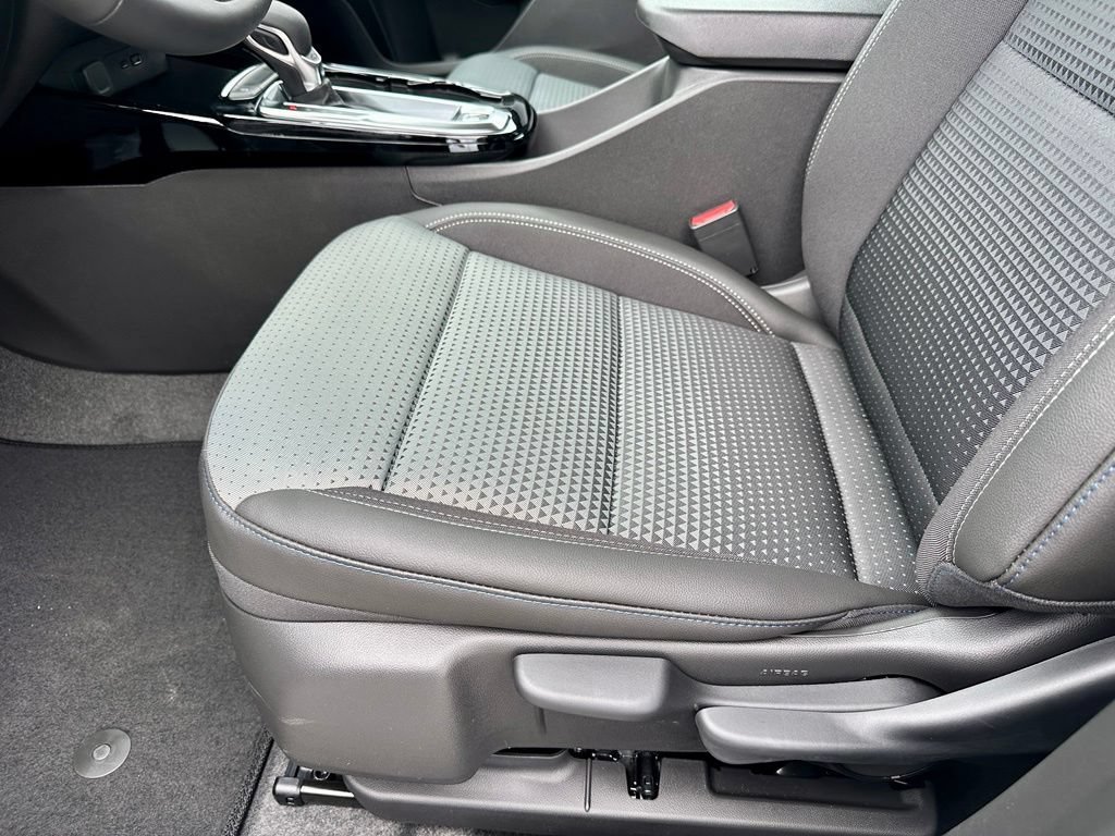 2026 Chevrolet Trax LT - Photo 15