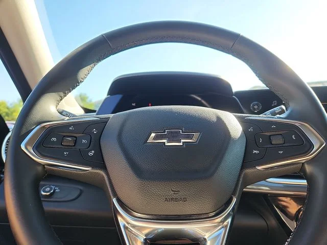 Used 2024 Brown Chevrolet ACTIV image 18