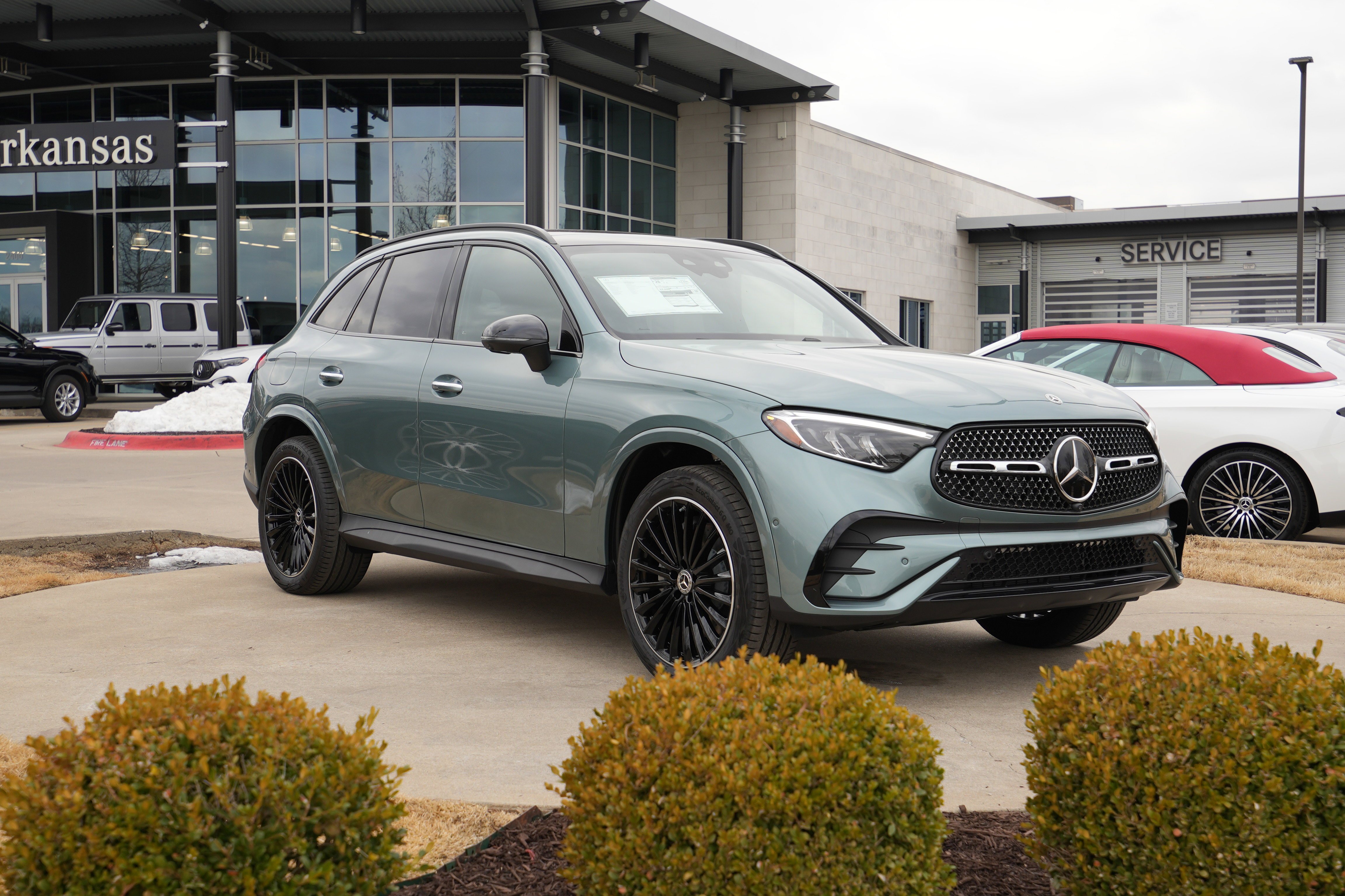 New 2026 Verde Silver Metallic Mercedes-Benz GLC 300 image 1