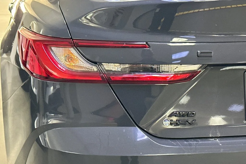Certified Used 2025  Toyota LE image 26