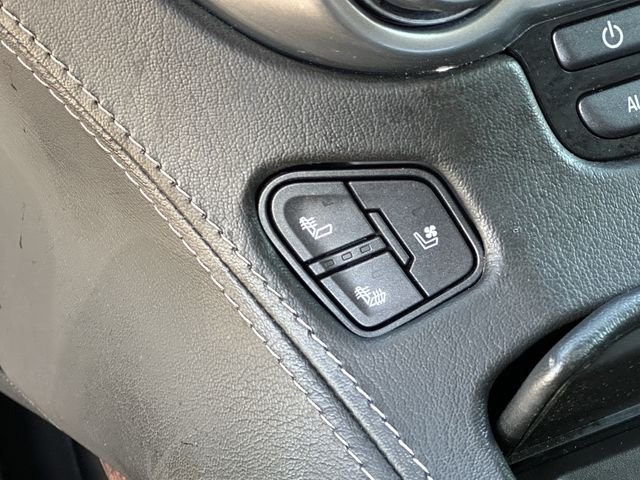 Used 2019 Beige Chevrolet Premier image 20