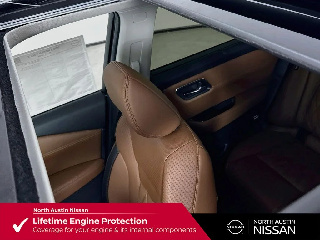 New 2026 White Nissan Platinum image 31