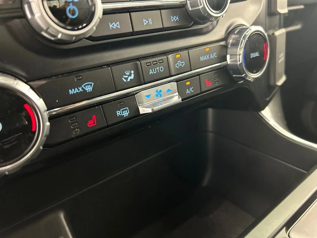 Used 2023 White Ford XLT image 16
