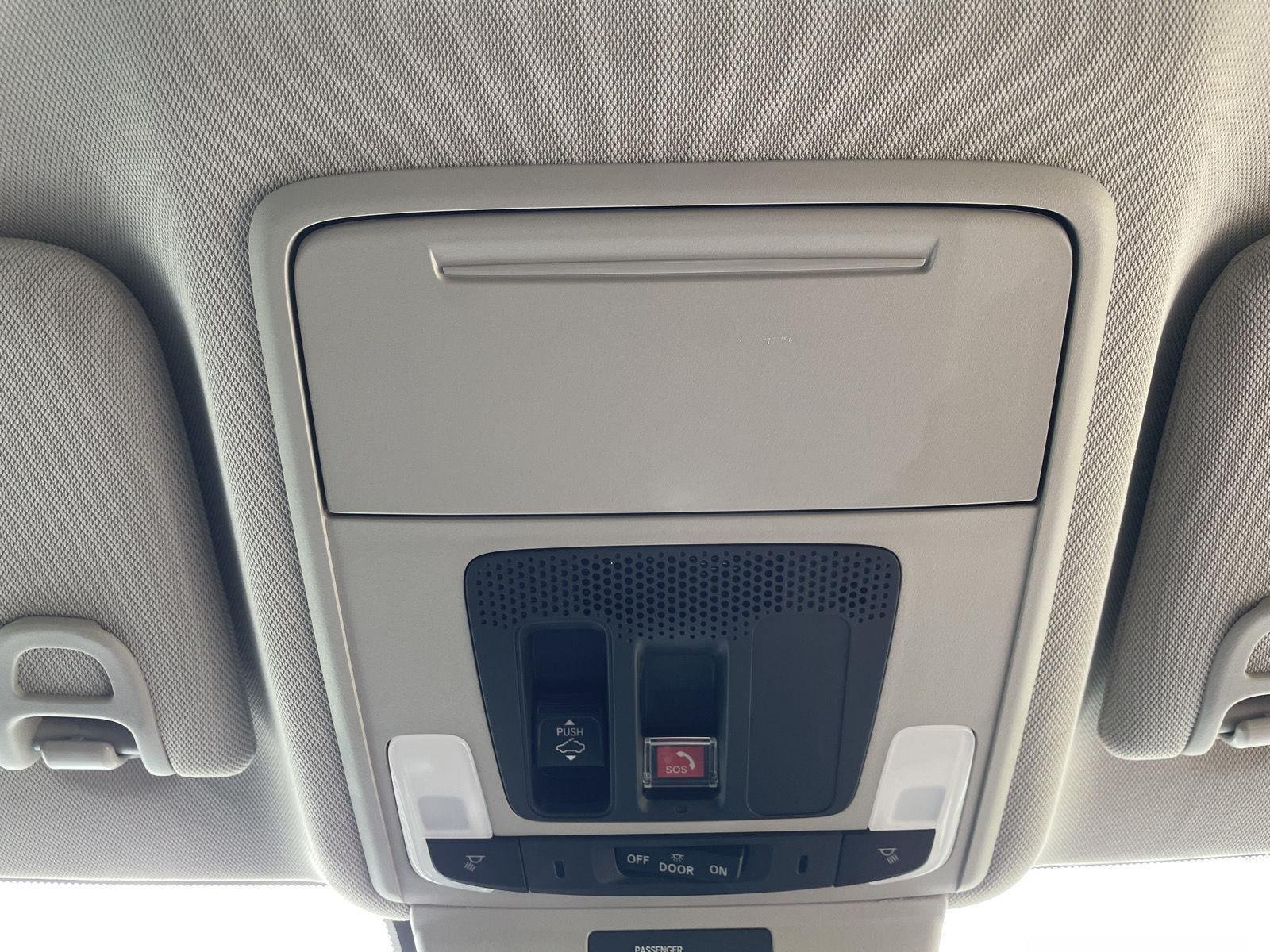 Used 2023 Platinum White Pearl Honda Touring image 20