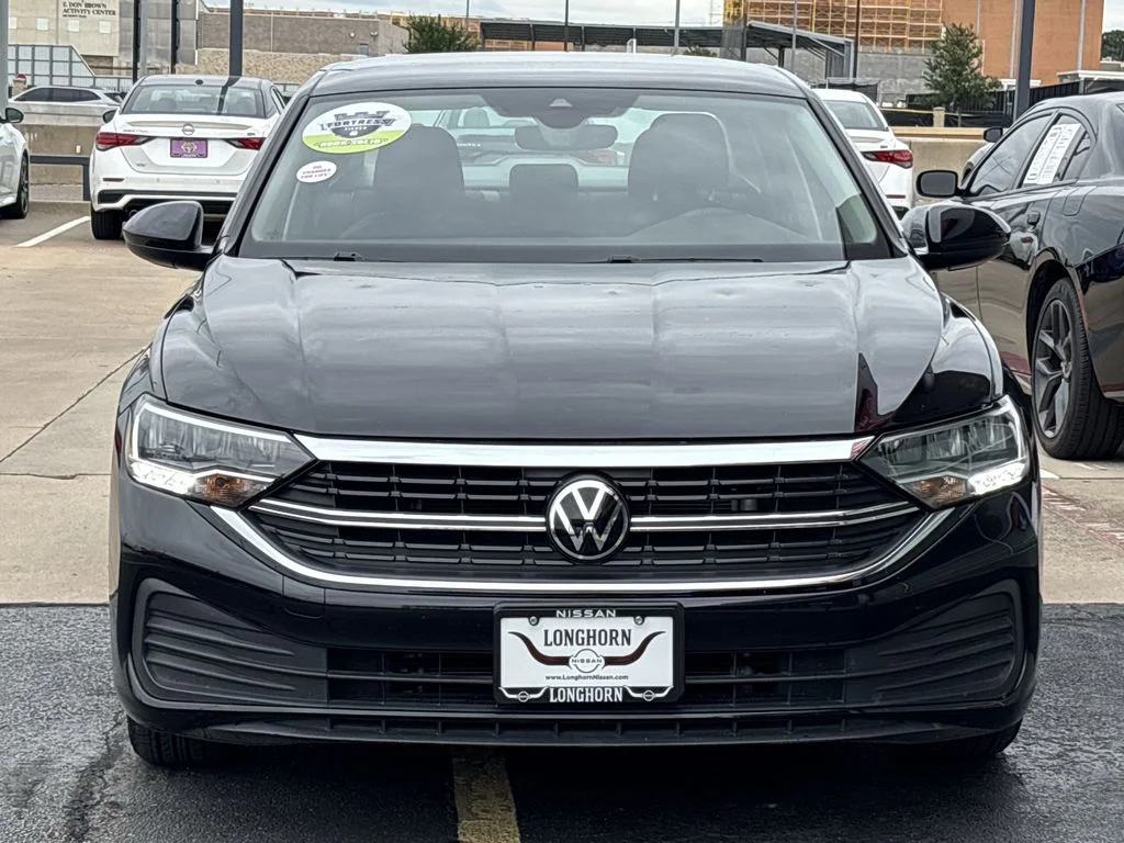 Used 2024 Black Volkswagen 1.5T S image 4