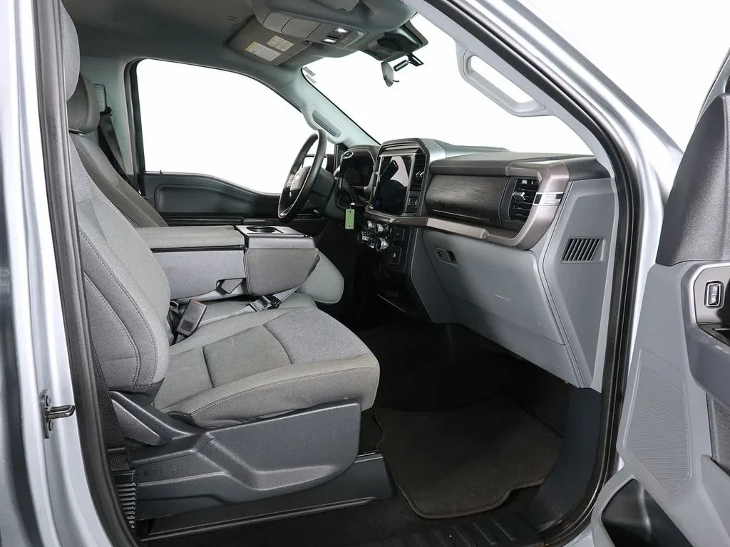 Certified Used 2025 Silver Ford XLT image 15