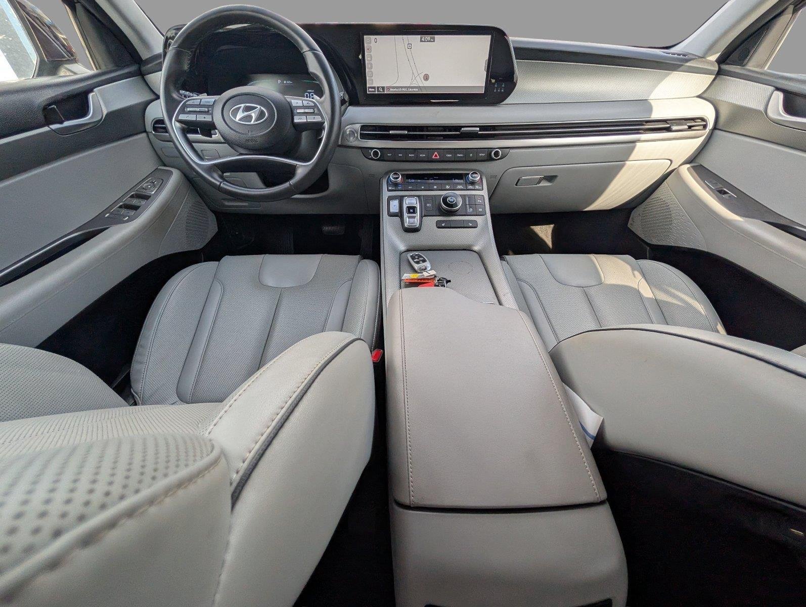 Used 2025 Sierra Burgundy Hyundai SEL image 28
