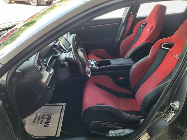 Used 2017  Honda Type R Touring image 9