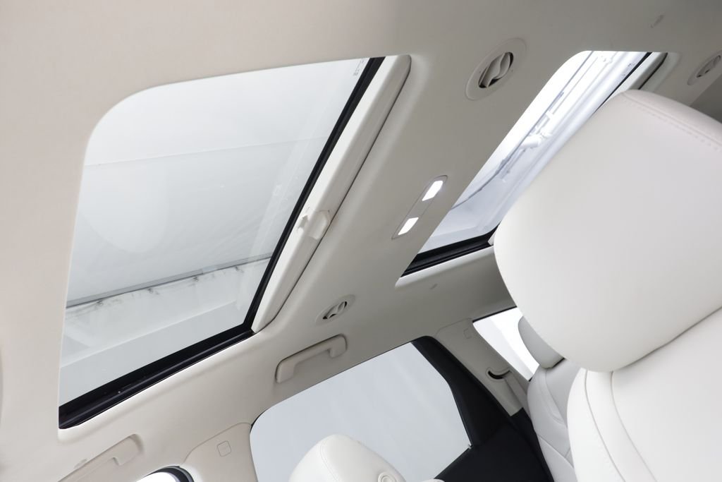 Used 2023 Summit White Buick Premium Group image 14
