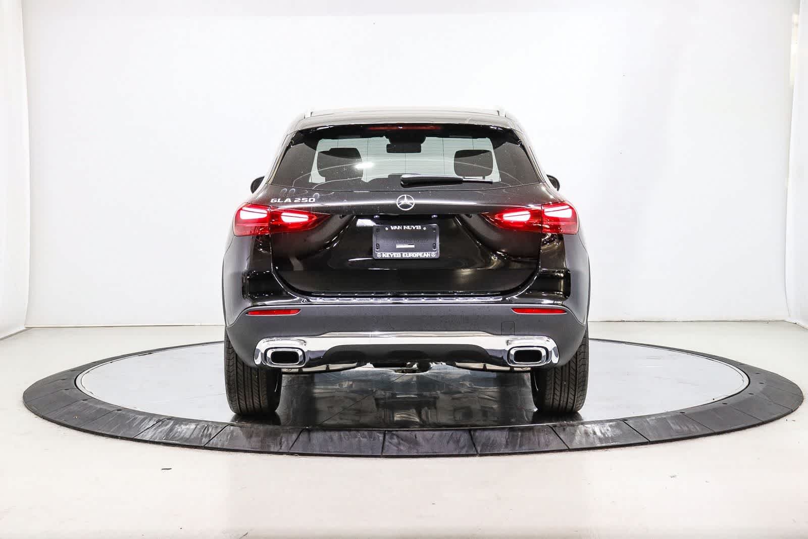 New 2026 Night Black Mercedes-Benz GLA 250 image 3