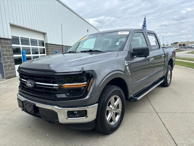 Used 2024 Gray Ford XLT image 4