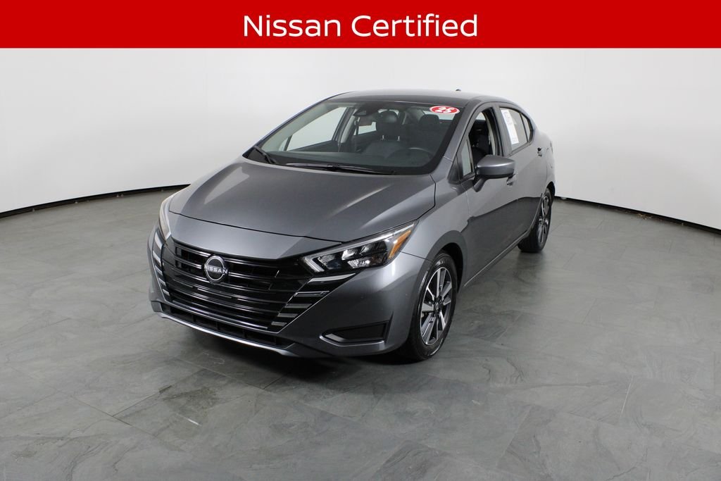 2025 Nissan Versa 1.6 SV CVT's photo