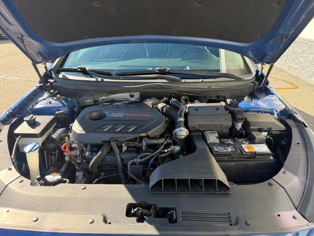 Used 2018 Blue Hyundai Sport 2.0T image 6
