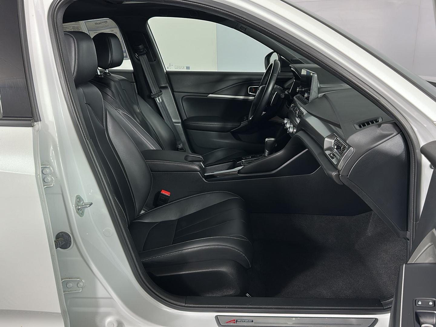 Used 2023 Platinum White Pearl Acura w/A-SPEC image 27