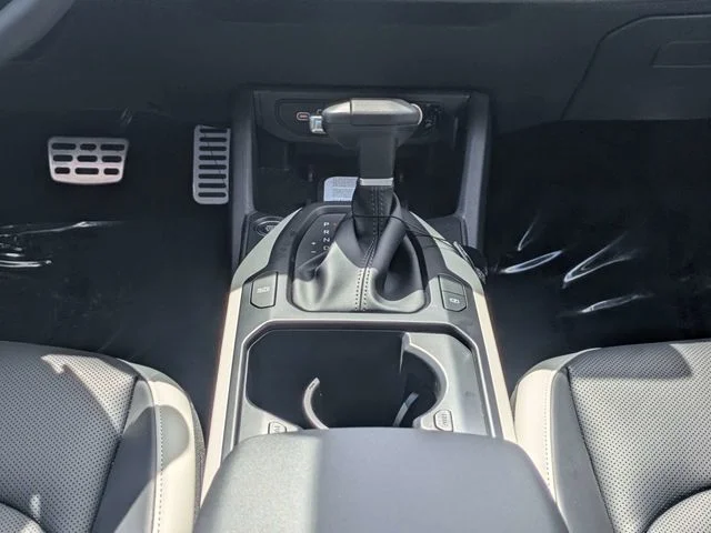 New 2026 Snow White Pearl Kia GT-Line Turbo image 18