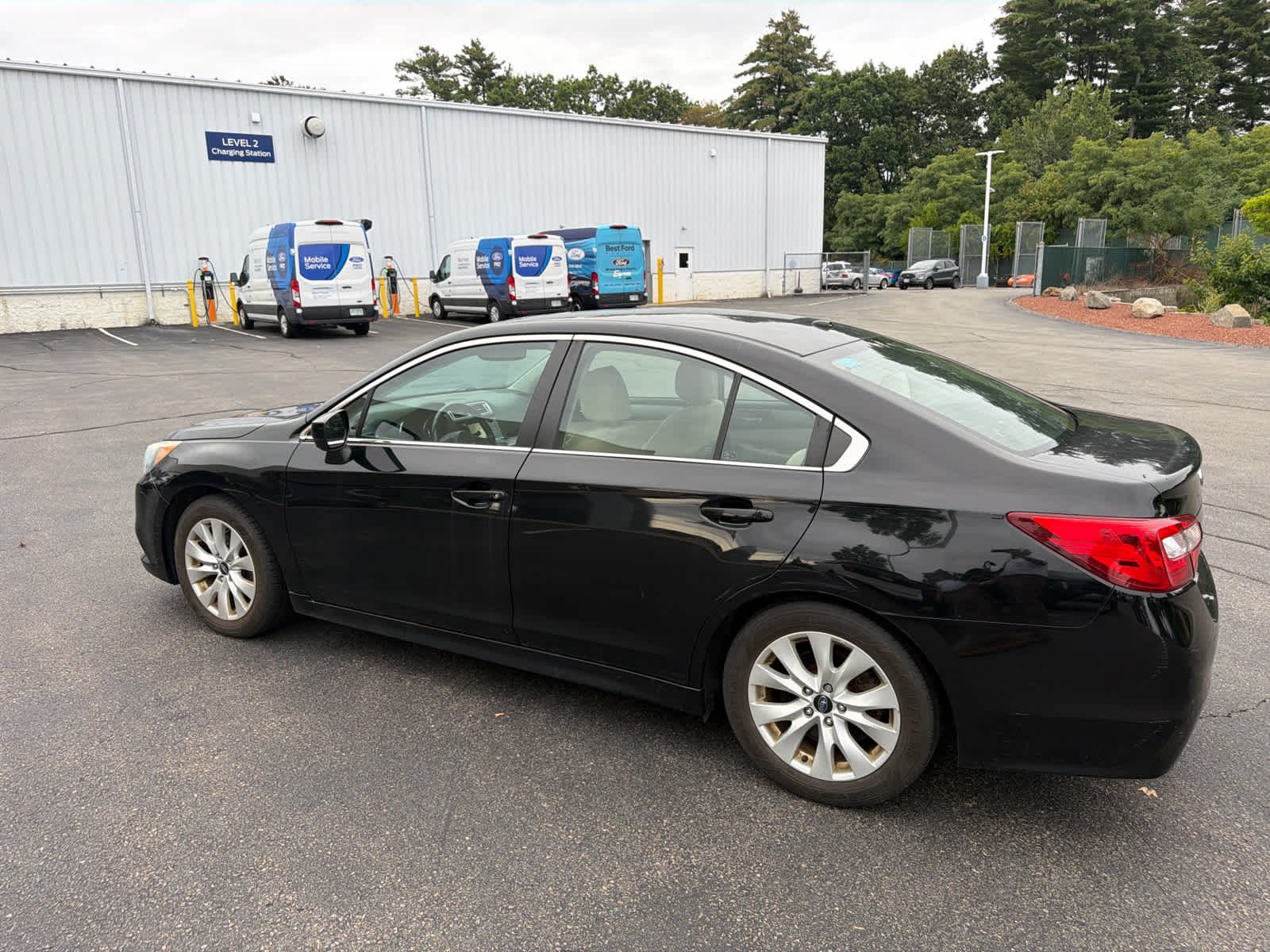 Used 2015 Crystal Black Silica Subaru 2.5i Premium image 10