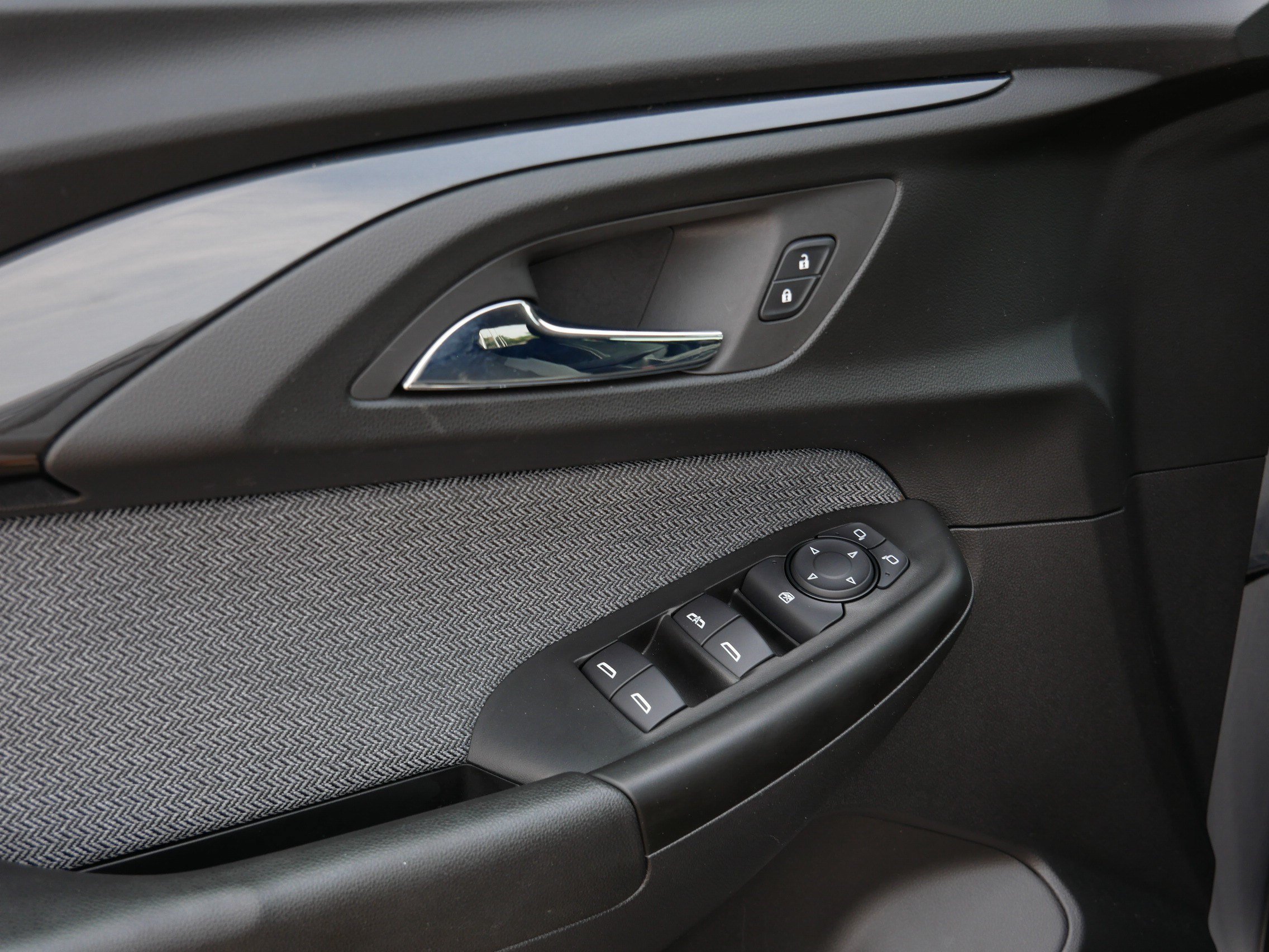 Used 2022 Satin Steel Metallic Chevrolet LT image 20