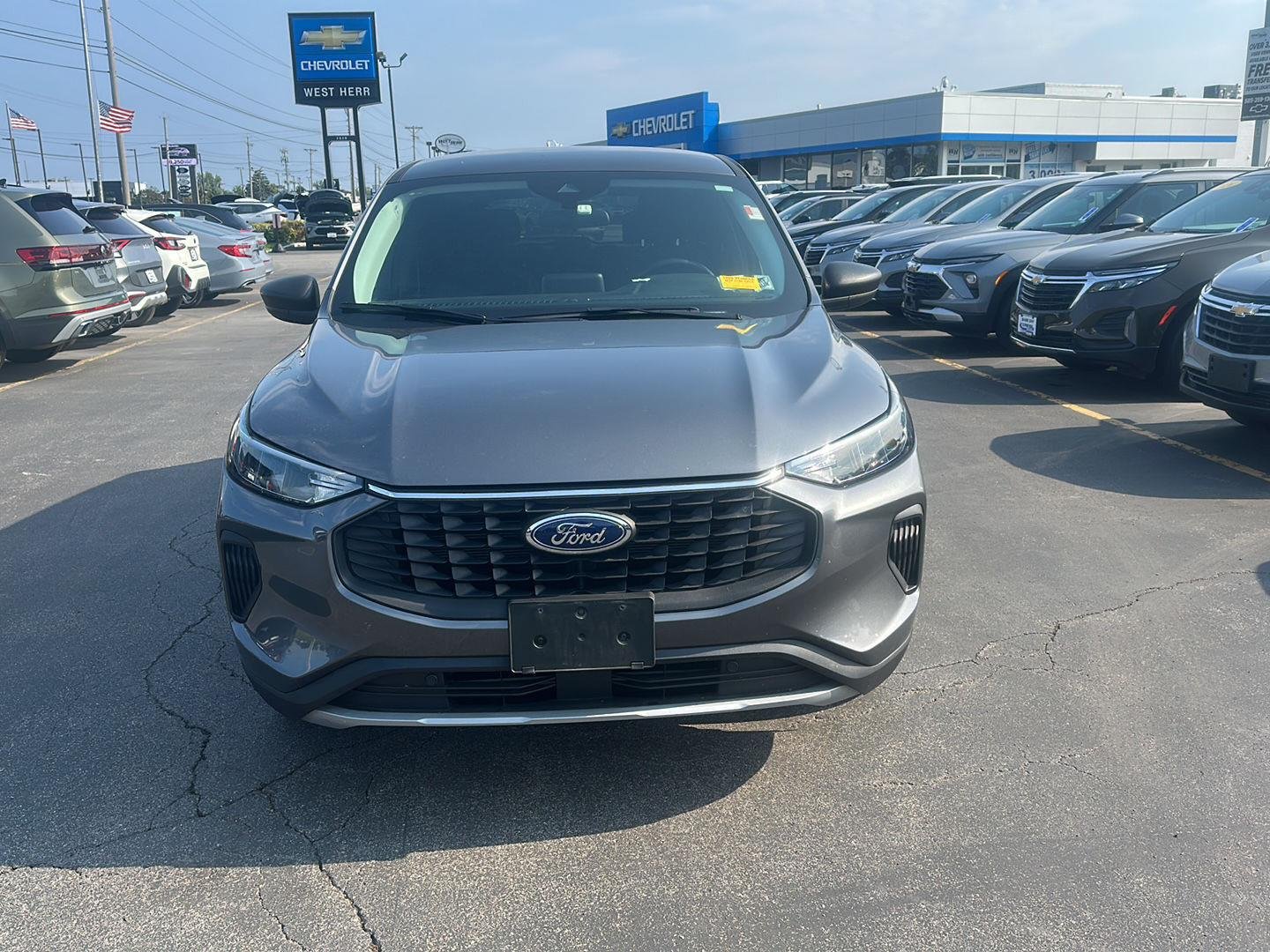 Used 2023 Carbonized Gray Ford Active image 6