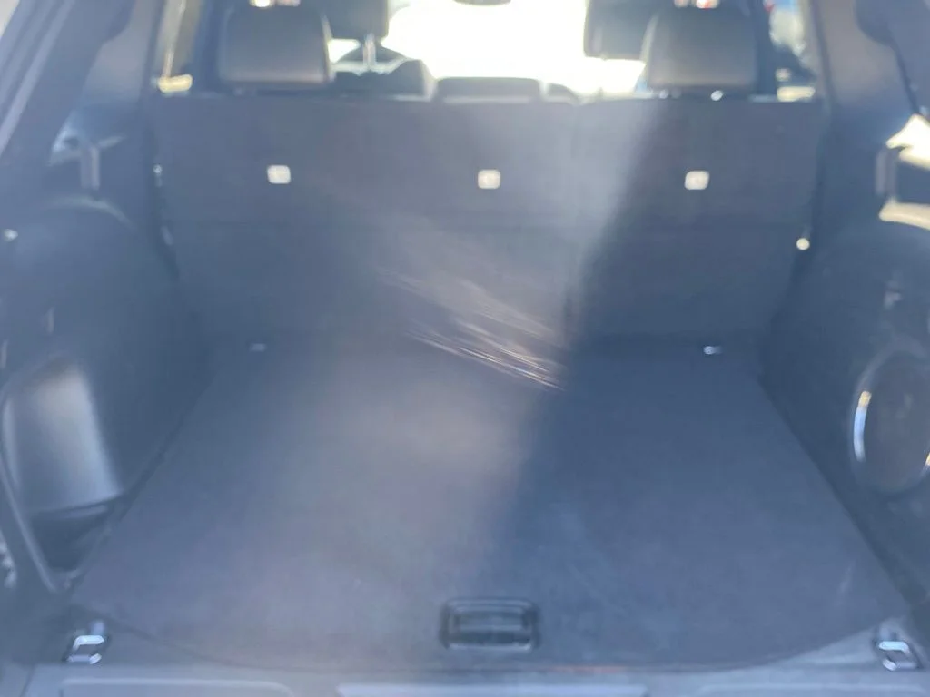 Used 2021 White Jeep Limited X image 11