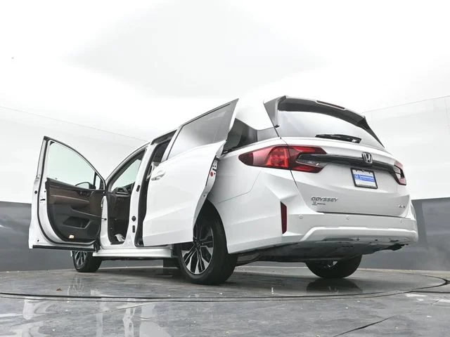 Used 2025  Honda Elite image 43