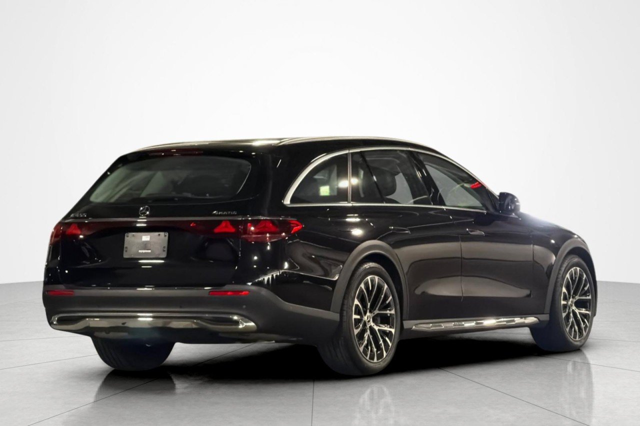 Used 2026 OBSIDIAN BLACK METAL Mercedes-Benz E 450 image 5