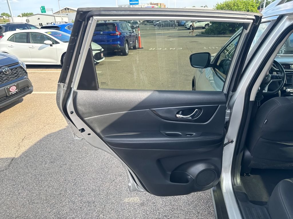 Used 2018 Silver Nissan SV image 38