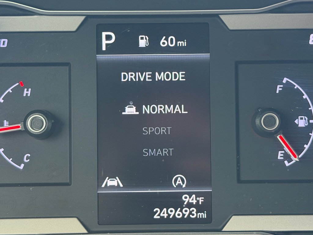 Used 2024 Hampton Gray Hyundai SEL image 24