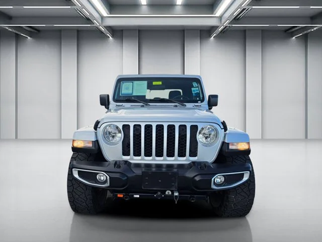 Used 2023 Silver Jeep Sport S image 2