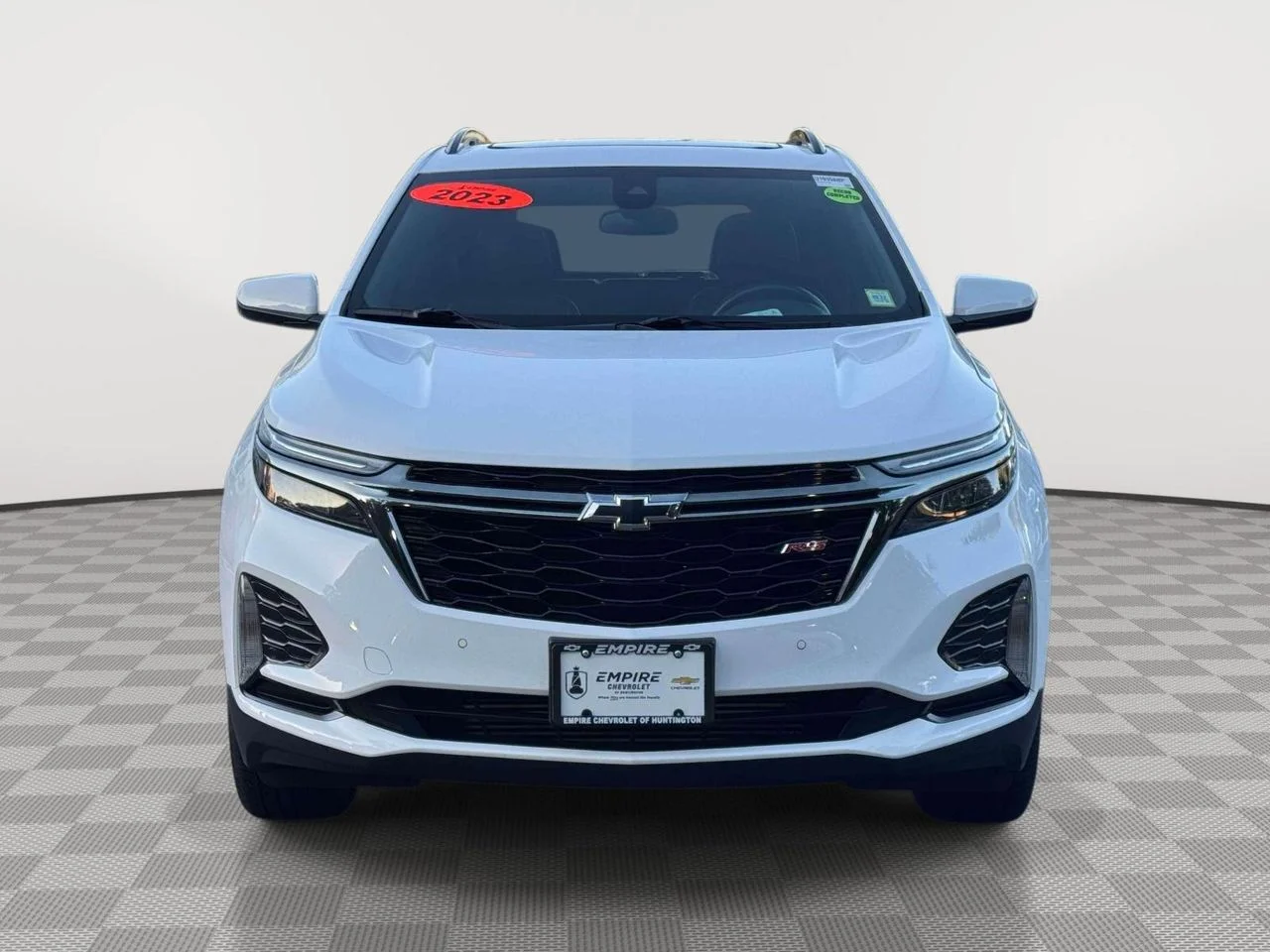 Used 2023 Summit White Chevrolet AWD RS image 2