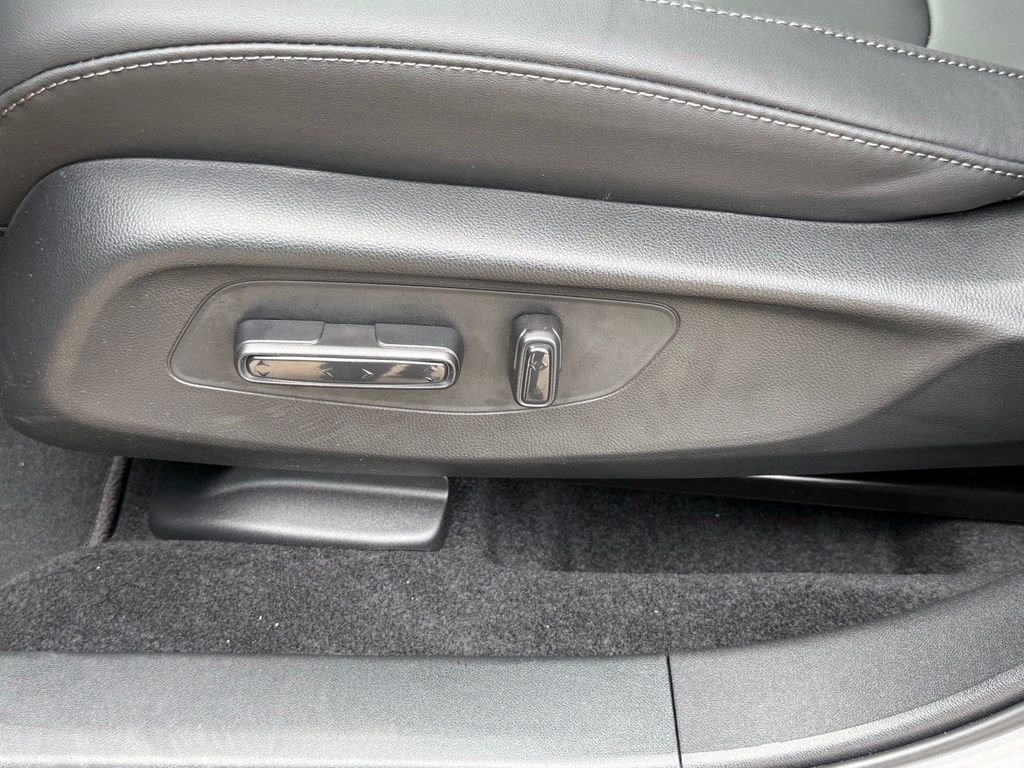 Certified Used 2026 Solar Silver Metallic Acura Base image 29