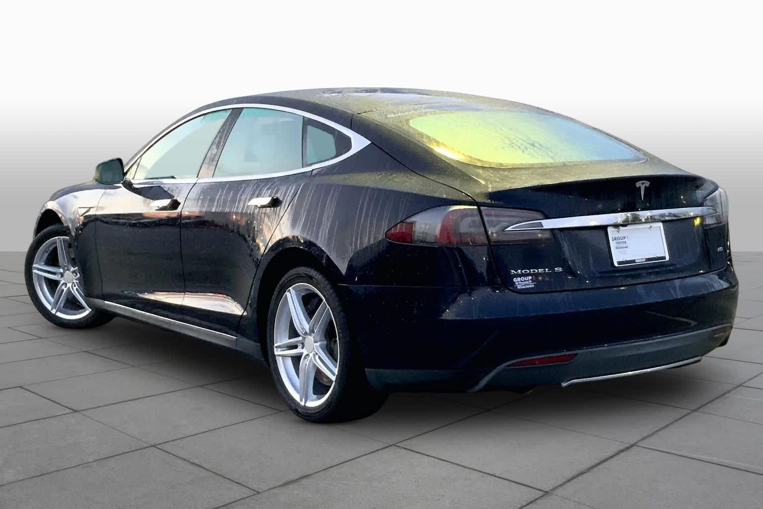 Used 2014 Black Tesla 85 kWh Battery image 10
