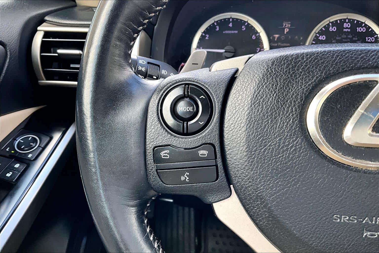 Used 2014 Starfire Pearl Lexus  image 24