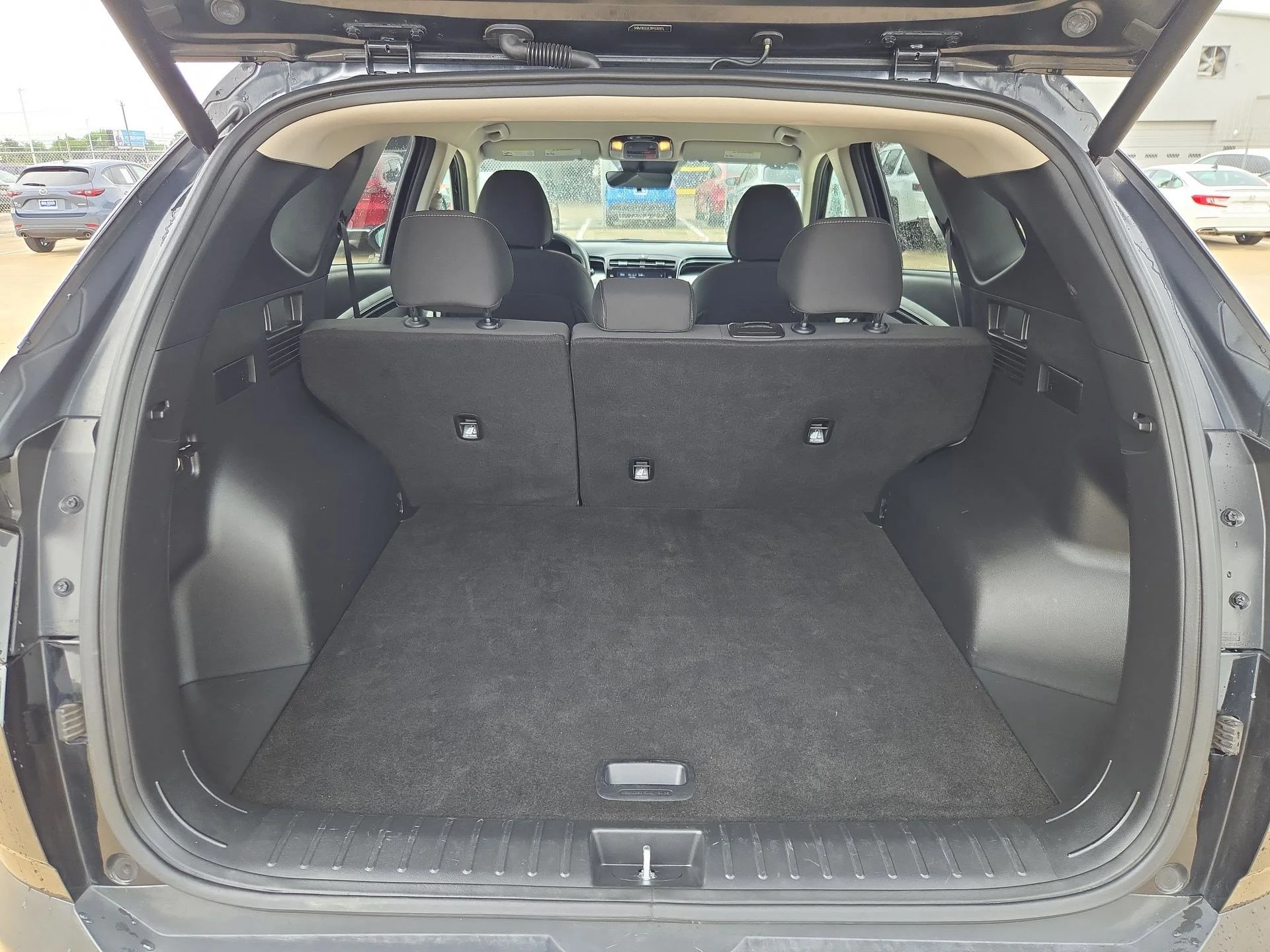 Used 2024 Black Pearl Hyundai SEL image 28