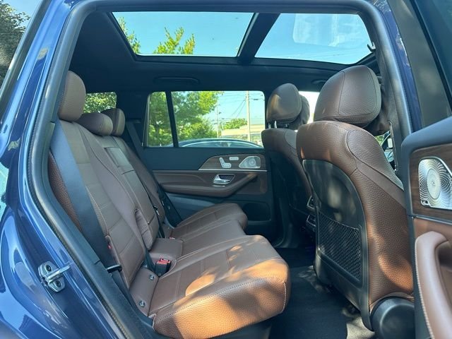 Used 2026 Twilight Blue Metallic Mercedes-Benz GLS 450 image 22