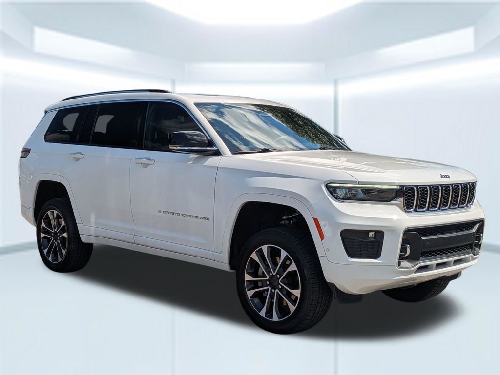 Used 2023 White Jeep Overland image 8