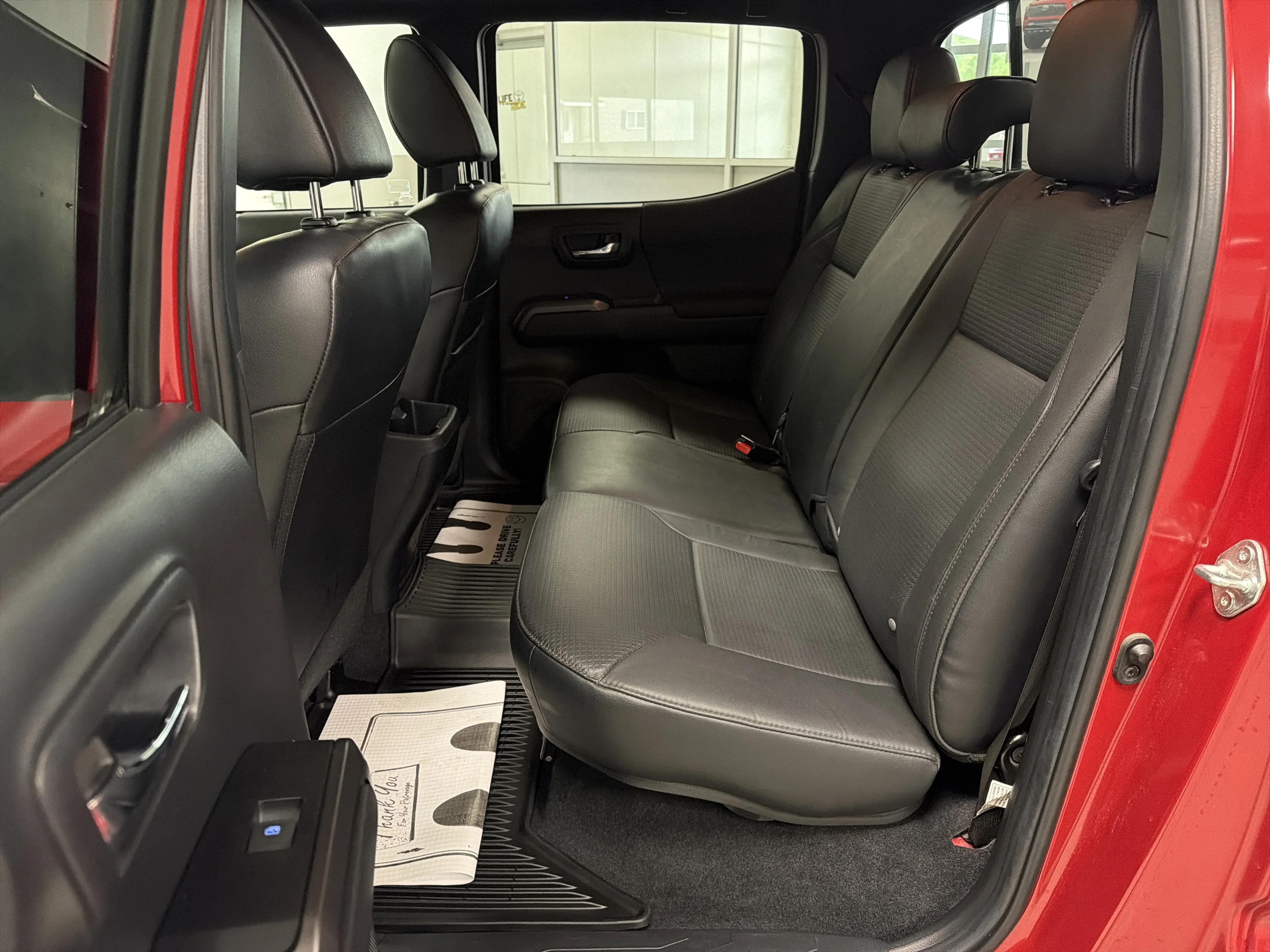 Used 2022 Barcelona Red Metallic Toyota  image 28