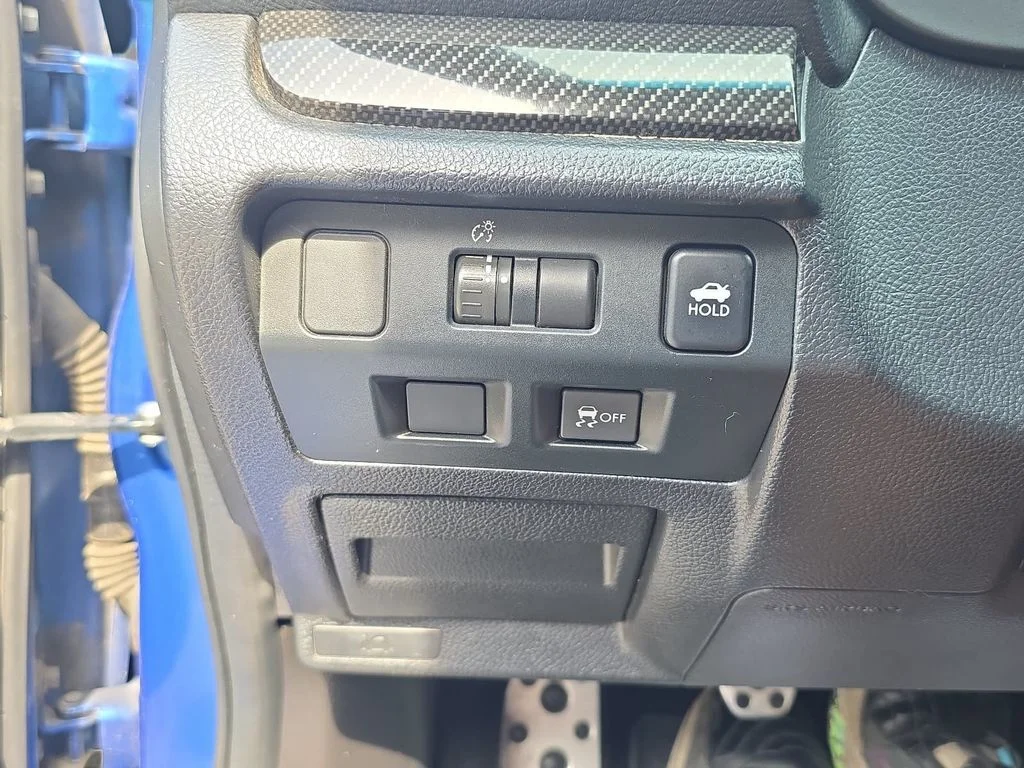 2015 Subaru WRX STI Launch Edition - Photo 31