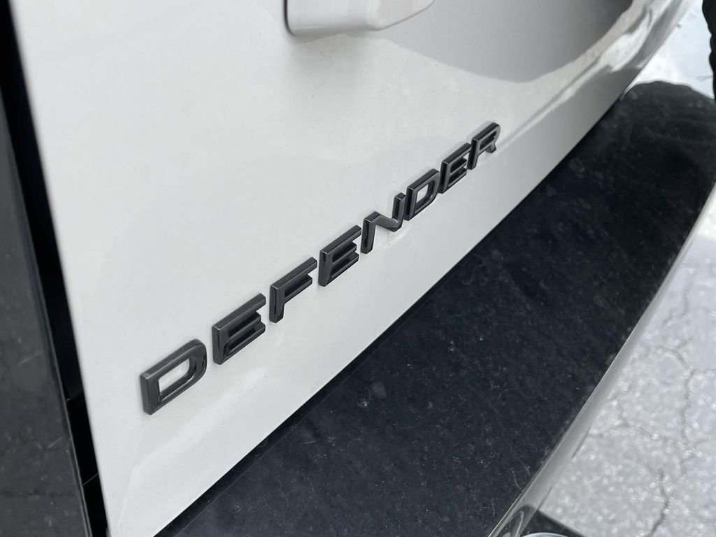 New 2026 Borasco Grey Land Rover X-Dynamic SE image 8