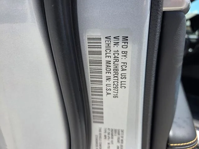 New 2026 Silver Zynith Exterior Paint Jeep 85th Anniversary Edition image 20