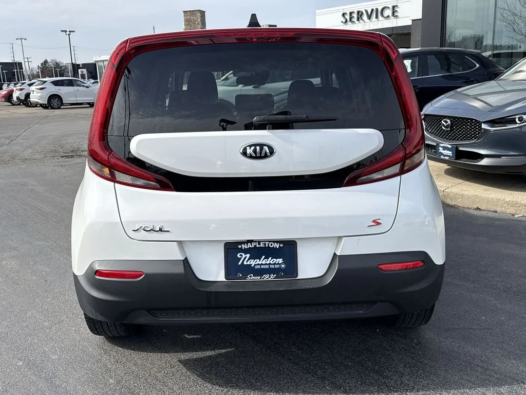 Used 2020 Kia Soul S with VIN KNDJ23AUXL7721679 for sale in Countryside, IL