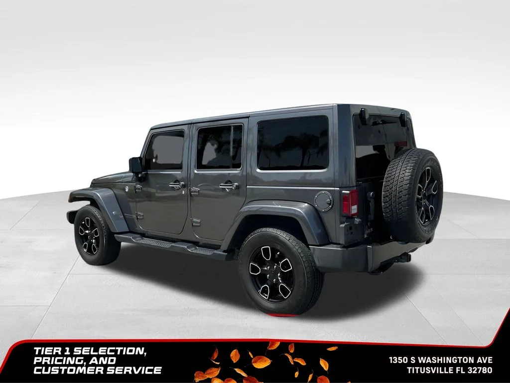 Used 2018 Gray Jeep Unlimited Sahara image 4